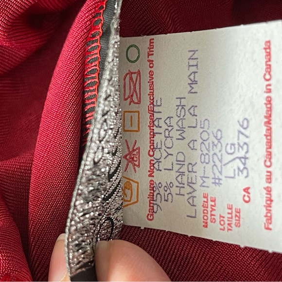 Maravilla Collection Red Top - Picture 5 of 6